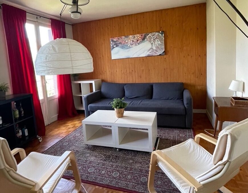 Real Estate Listings slideshow