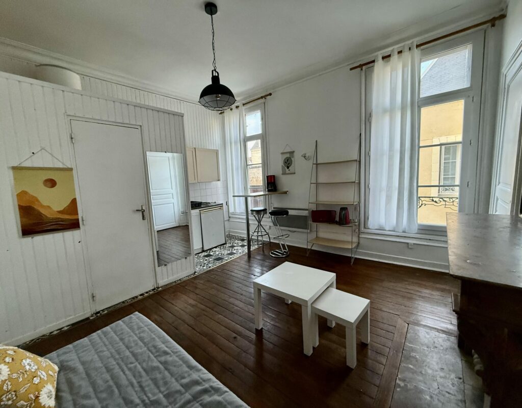 Real Estate Listings slideshow